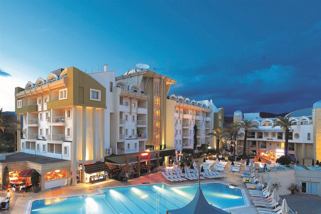 Grand Cettia Hotel 말마리스 외부 사진